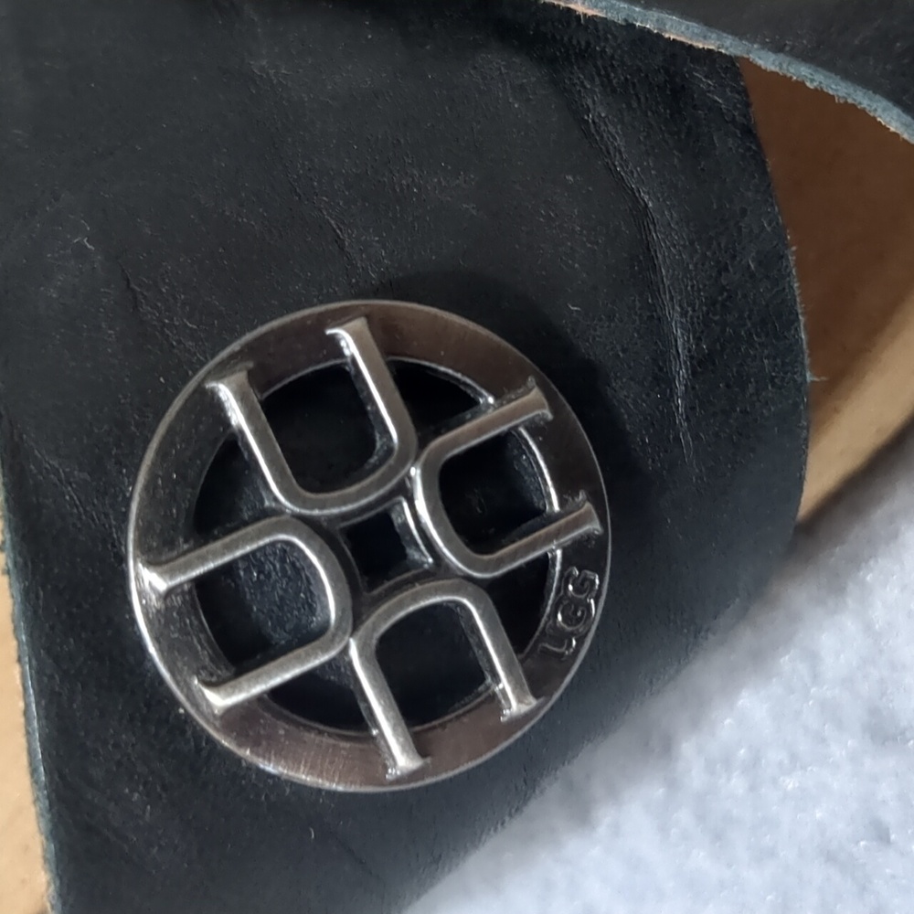 UGG Lyra Cross Cork Wedge Black Leather Sandals Size 8 - Picture 11 of 11